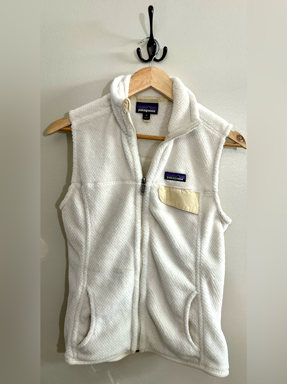 NWT Patagonia Women's Fleece White Re-Tool Vest size M